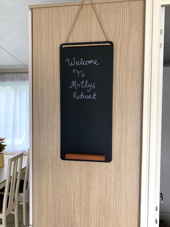 Mollys Retreat Pet Friendly Three Bed Caravan With Small Garden Newquay Bay Resort Quieter Area Of Park 外观 照片