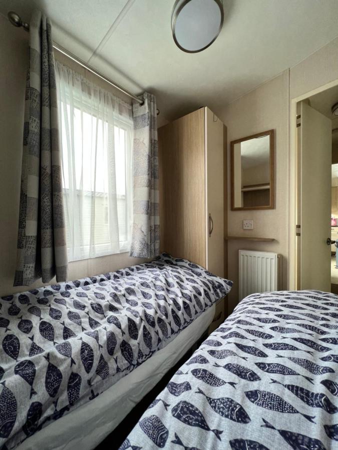 Mollys Retreat Pet Friendly Three Bed Caravan With Small Garden Newquay Bay Resort Quieter Area Of Park 外观 照片
