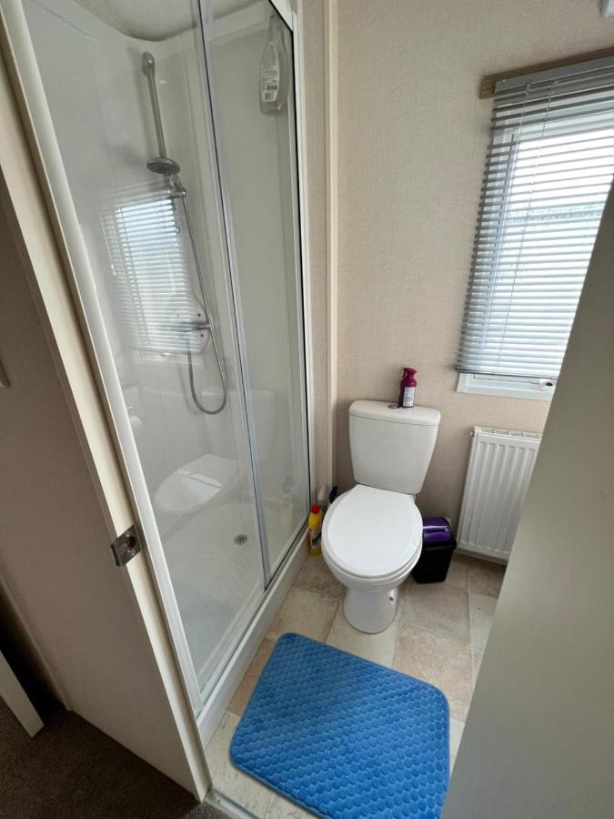 Mollys Retreat Pet Friendly Three Bed Caravan With Small Garden Newquay Bay Resort Quieter Area Of Park 外观 照片